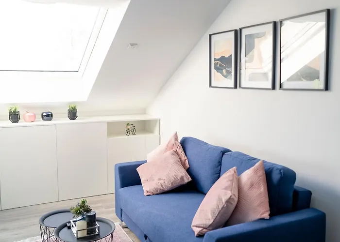 Noble - Parking - Workspace Apartment